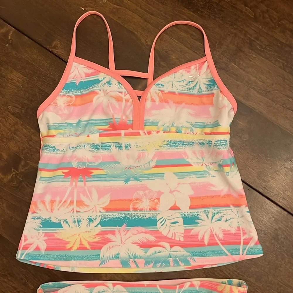 Tropical bikini - Picture 3 of 11